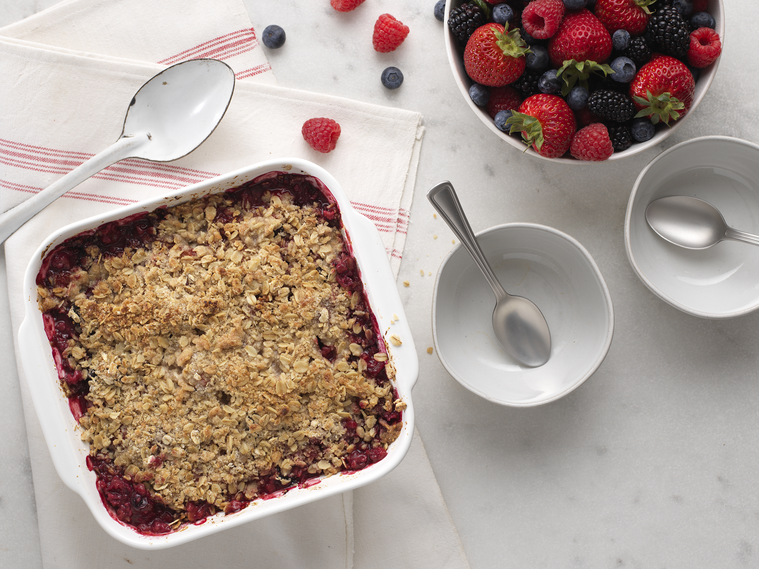 Mixed Berry Crisp with Oat Crumble