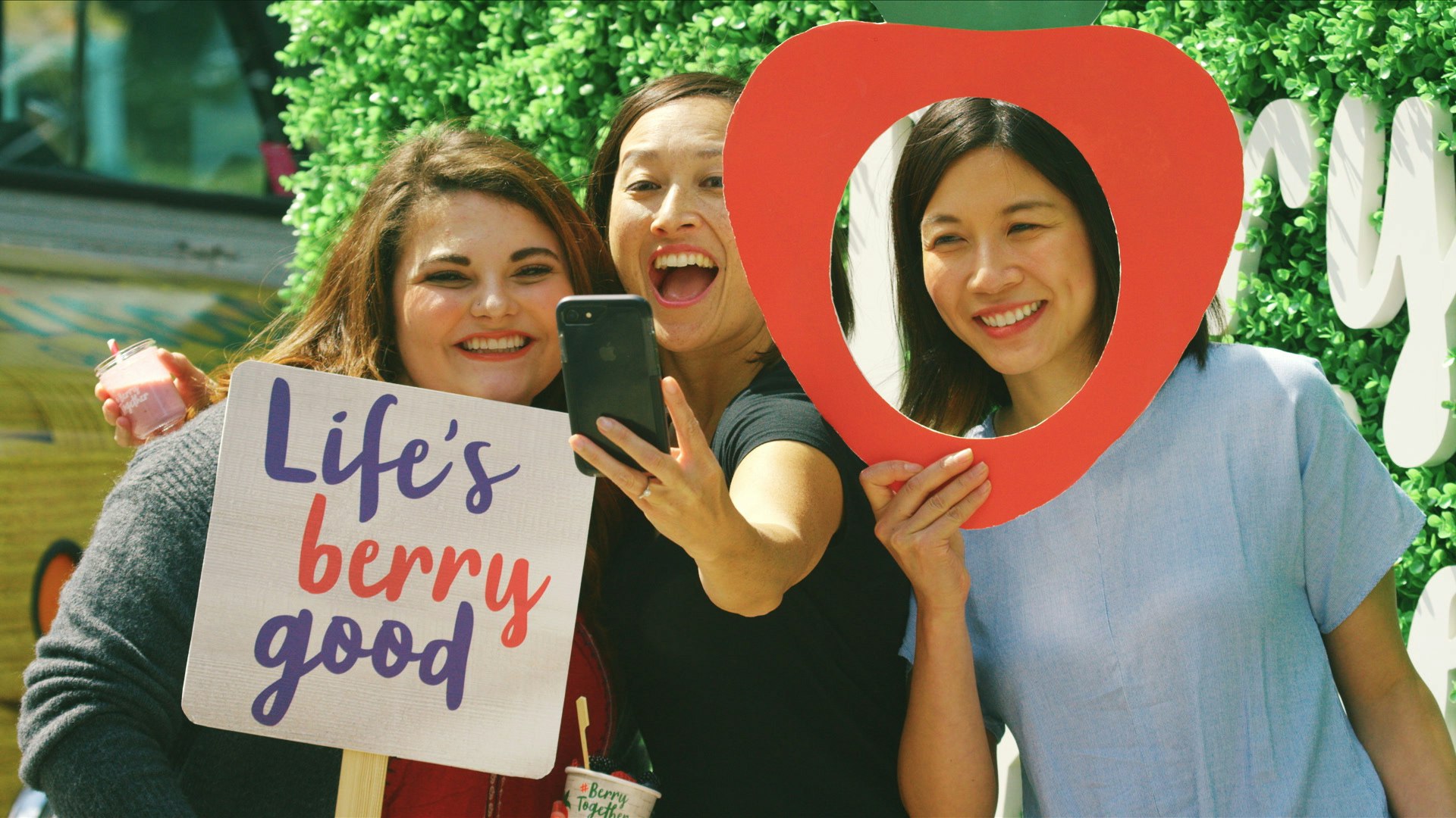 Berry Mobile Selfie